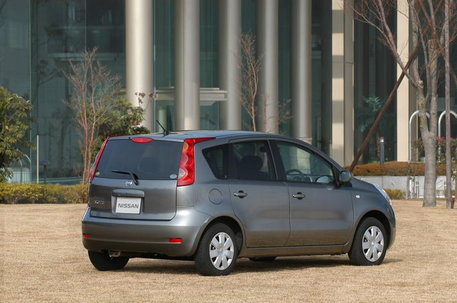  Nissan Note 2009 года  (фото 47 из 78)